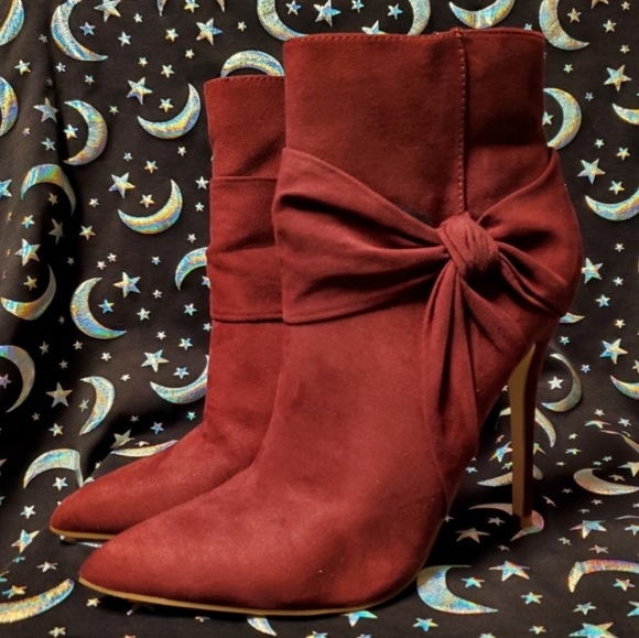 JustFab Karolina Stiletto Booties - Picture 1 of 6